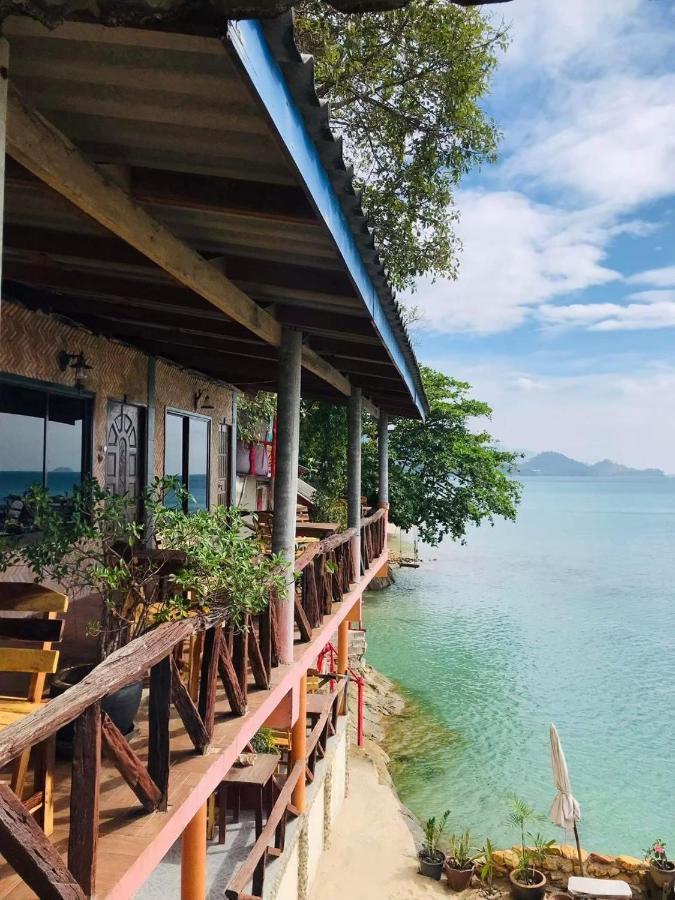 Rock sand Resort Trat Exteriör bild